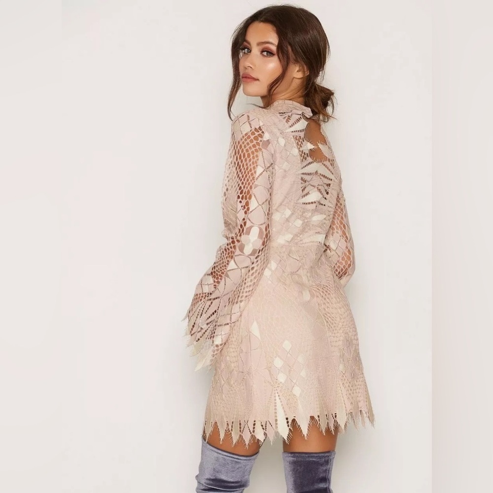 Free People Deco Lace Ivoy Combo Long Bell Sleeve Mesh Inserts Mini Dress NWT 4 - Picture 2 of 11
